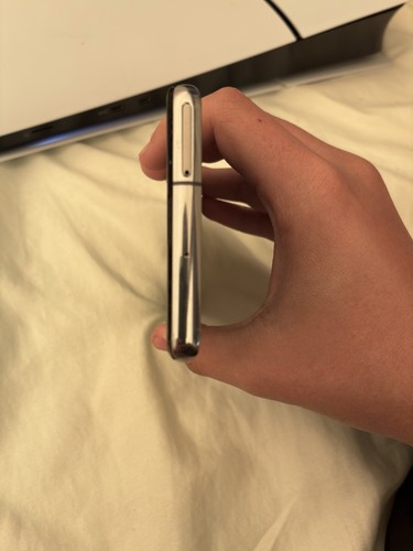 Samsung Galaxy S10+ 128GB Black 8GB RAM 6.4in|cracked screen and glass back