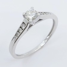 Ring 375/- mit Brillanten