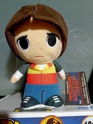 EN STOCK - PELUCHE STRANGER THINGS WILL 18 CM - Photo 1/2
