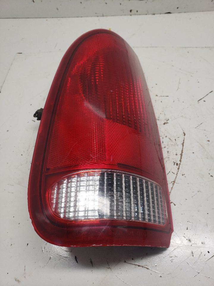 1999-2007 Ford F250 Super Duty Left Tail Light Assembly 1352949