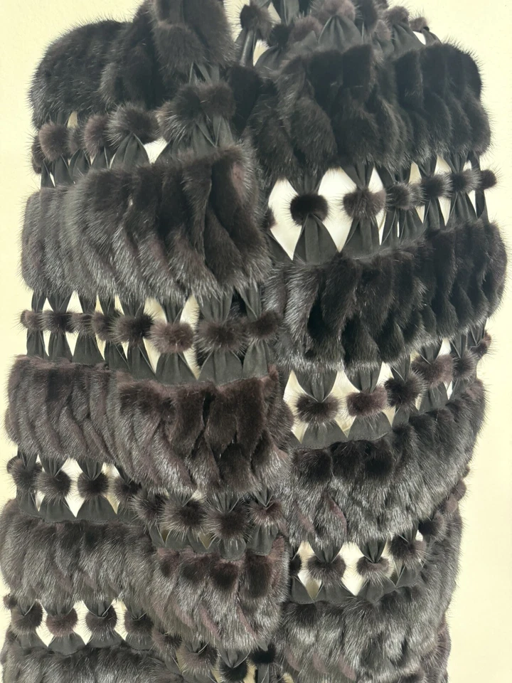 "Bufanda chal Dennis Basso Sable puntas plateadas con gamuza negra hecha en EE. UU. 14"" X 80""" Foto 3 de 4