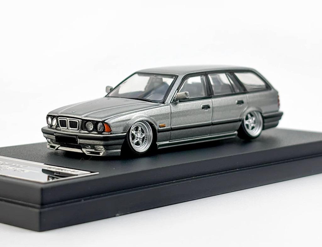 4R-751 JY MODEL 1/64 BMW アルピナ E34 シルバー 4R-751 JY MODEL 1/64 BMW アルピナ E34 シルバー - メルカリ