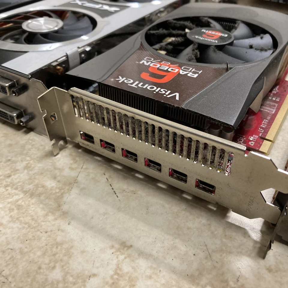 Graphics Card Lot GPU Lot Broken Untested PNY Asus Radeon Evga Geforce GTX 770 - Image 3 of 4