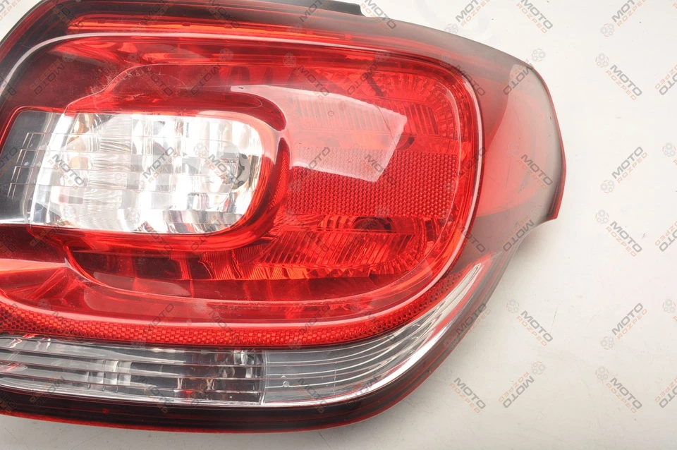 CITROEN DS3 1.6 HDi 92CV Luz Trasera Derecho 9676973380 - Imagen 3 de 4