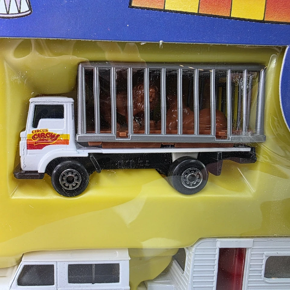 Matchbox MC-804 Circus Diecast Set Truck Trailer Plane Animal Transport Vintage - Image 3 of 4