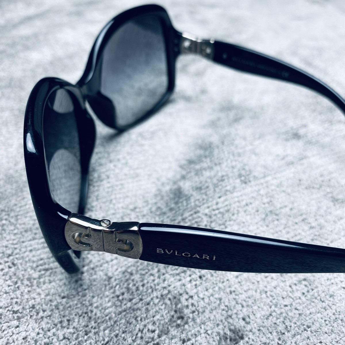 Bulgari Bvlgari 8065 Sunglasses - Black Gradient Logo Metal  display picture 2