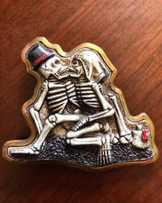 Lovely Kissing Skeleton Couple Skull Love Gold Toned Unisex Men  s Belt Buckle