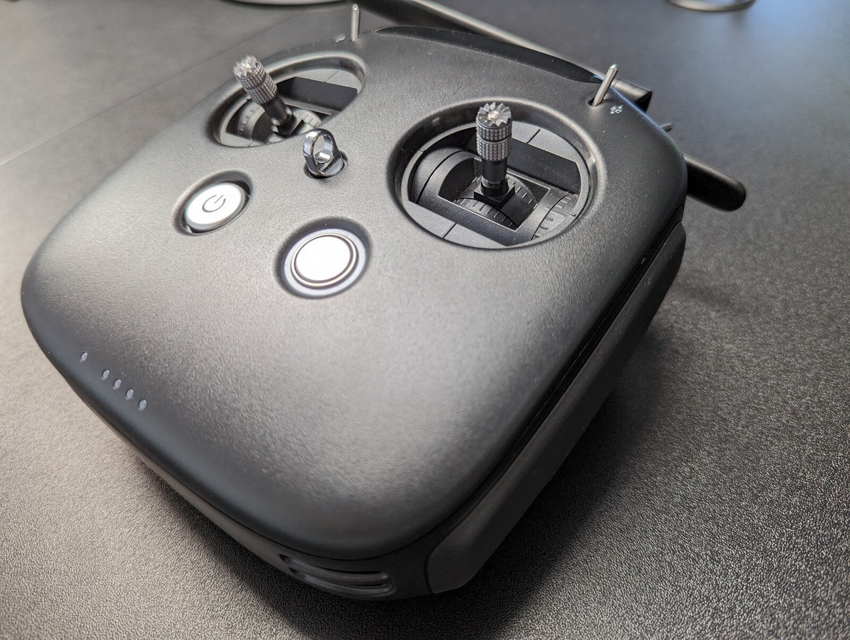 【訳あり品】DJI FPV REMOTE CONTROLLER V1 Mode2 Amazon.com: DJI FPV Remote Controller 2 : Toys & Games