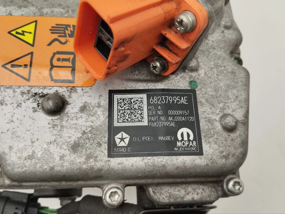 Compressor, air conditioning Chrysler Pacifica 2018 68237995AE - Image 2 of 4