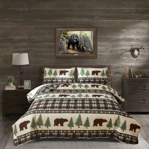 Elegant Rustic King Quilt Set: Plush Plaid Design with Pillow Shams Included - Image 4 of 4