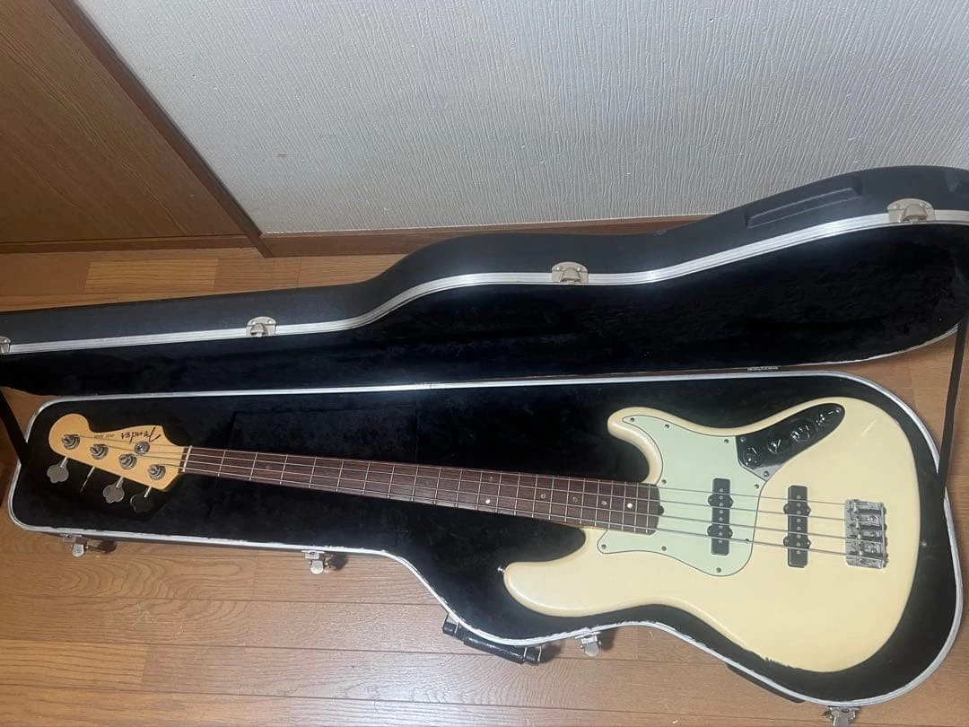 Fender American Deluxe Jazz Bass for sale - eBay