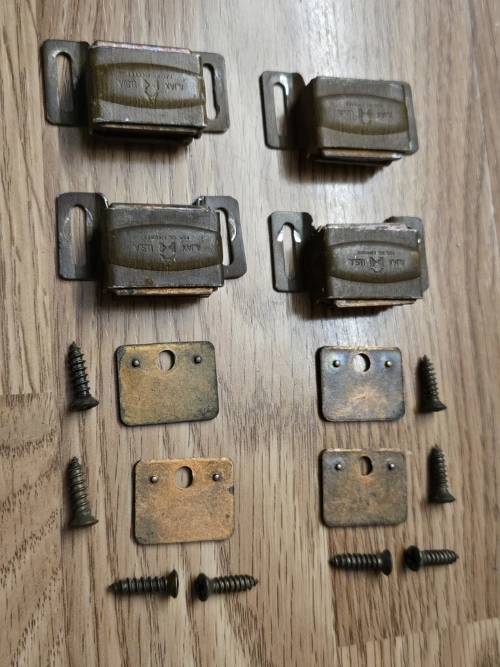 🔥 Juego Vintage EE. UU. Cierre Magnético Cocina Usado Raro  Foto 3 de 4