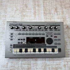 Roland MC-303 Groovebox Drum Machine Synthesizer Sequencer Vintage Tested