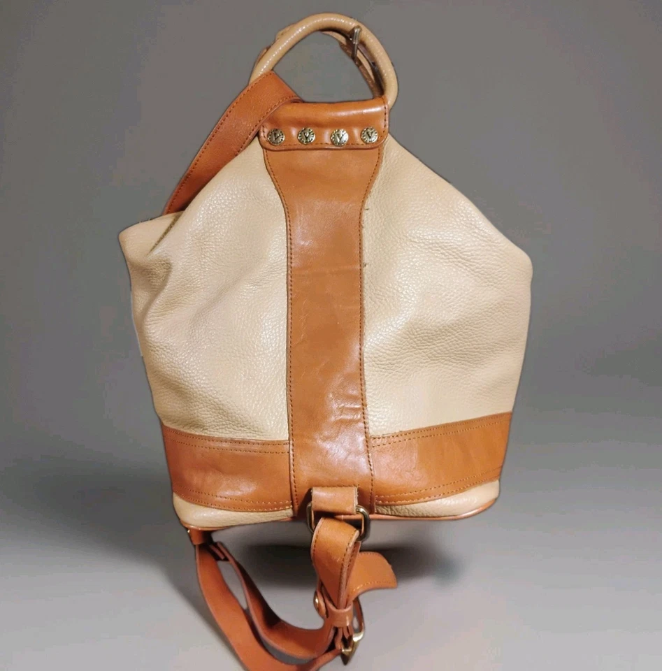 Valentina 🇮🇹 Bolso de Mano Hobo Mochila Italiana Bronceado Guijarro y Camel Foto 2 de 4
