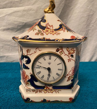 Horloge de cheminée Mandalay bleu Mason's, hauteur 20 cm sur largeur 15 cm GWC