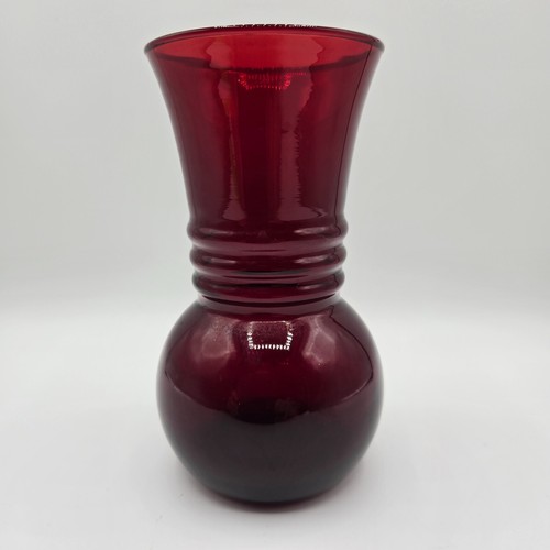 Vintage Anchor Hocking Glass Royal Ruby Red Vase with 3 Rings 6 1/4" Tall - Picture 5 of 5