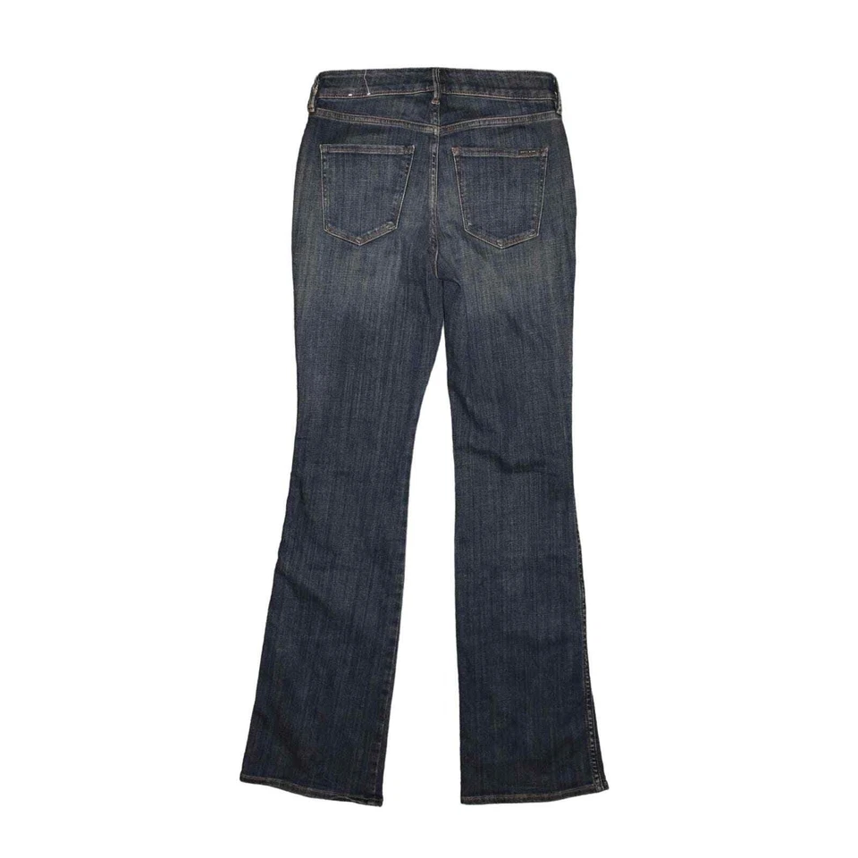 Jean acampanado con cuentas de mezclilla suave curvilínea WHITE HOUSE BLACK MARKET $98 talla 2 Foto 2 de 4