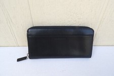 LEVENGER Leather Zip Wallet
