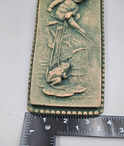 Vintage Plaster Chalkware Vertical Wall Hanging Plaque Cherub w/Frog On Lily Pad - Picture 13 of 17