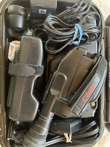 Canon Canovision 8 E250 Video Camcorder and Hard Case & Accessories working - Picture 7 of 10