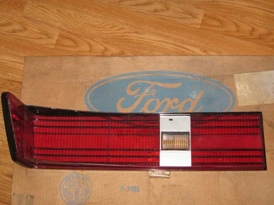 NOS 1981-1982 Mercury Lynx left rear taillight lens, in box - Image 3 of 3
