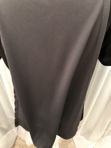 "Batman Logo" Junior Black With Gray Cape on back Knit Top yellow logo Sz Small - Picture 9 of 10