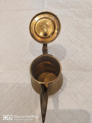 vintage brass tea/coffe pot.two jugs and lovely small tray - Picture 3 of 8