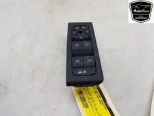 SWITCH FOR ELECTRIC WINDOW REGULATOR VOLVO XC40 (XZ) 2022 32319765