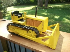 Doepke Model Toys Caterpillar D6 Bulldozer