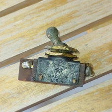 Orig 1920's H&H (Hart & Hegeman) 2-Way TOGGLE SWITCH w/ NUTS (Pre Arrow Merger)