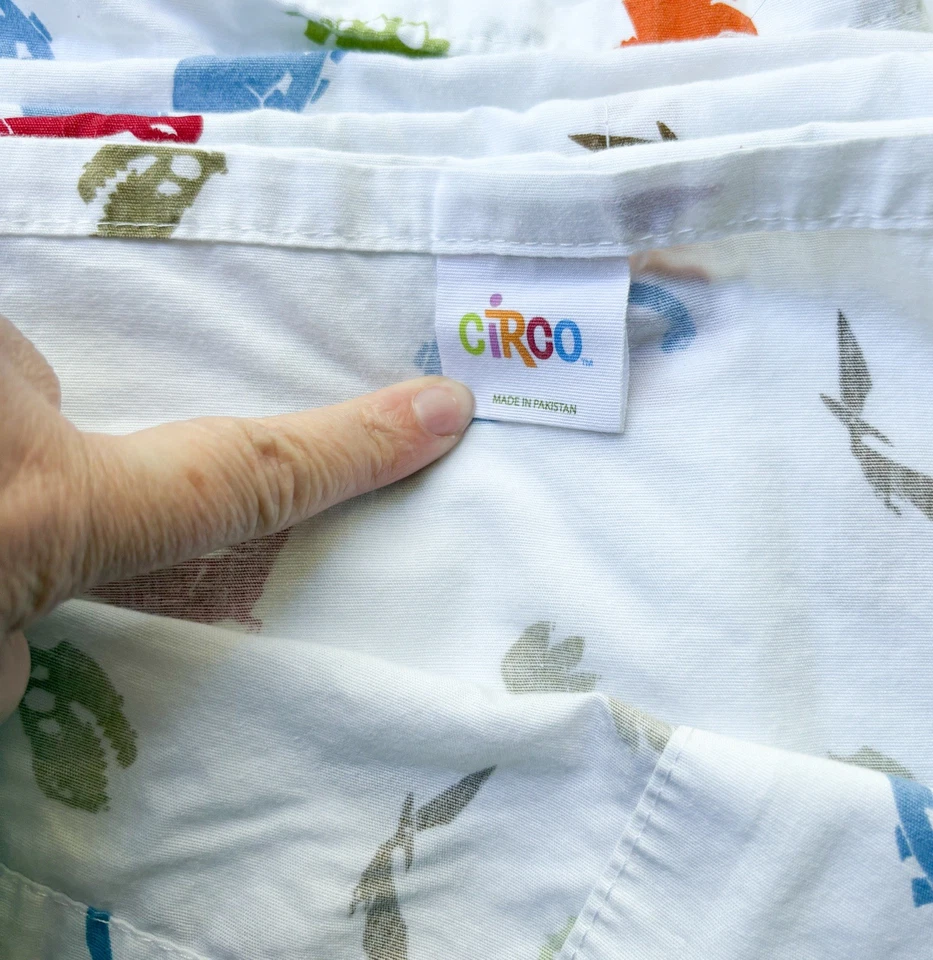 Lote de 2 juegos de sábanas dobles Pillowfort y Circo - tema dinosaurio Foto 3 de 4