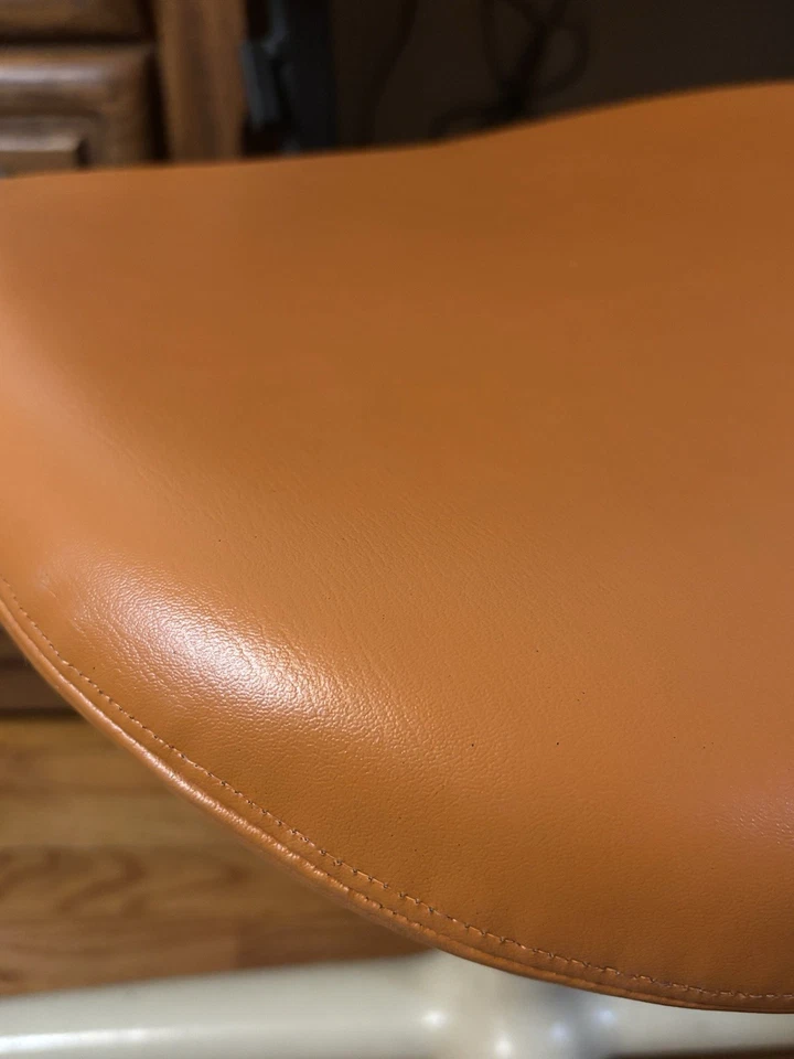 Silla de trabajo industrial Herman Miller serie L 1978 vinilo original base de 4 estrellas MCM Foto 4 de 4