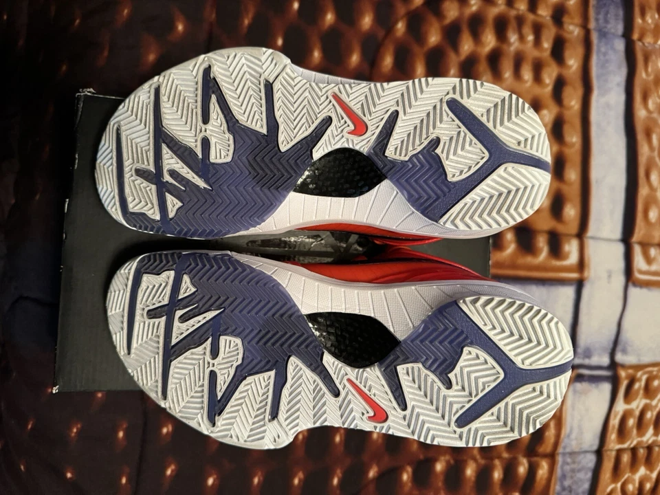 Size 4 - Nike Zoom Kobe 4 Protro x Undefeated Team Orange, Devin Booker 2019 - Image 4 of 4