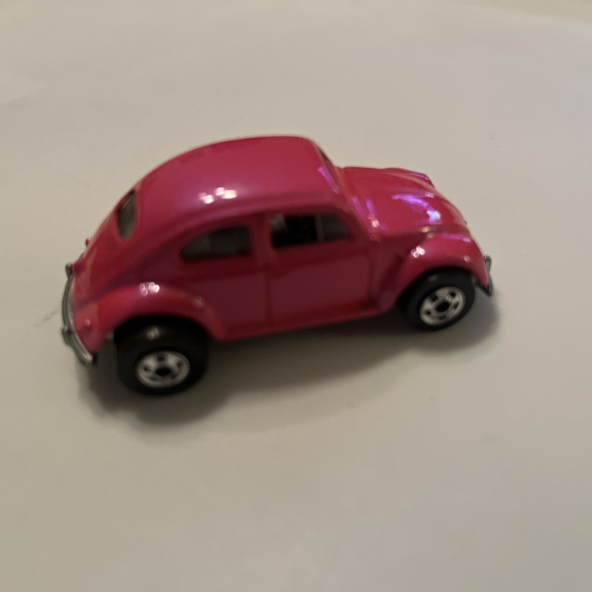 VW Bug Volkswagen Pink Beetle Loose Hot Wheels Pearl Driver