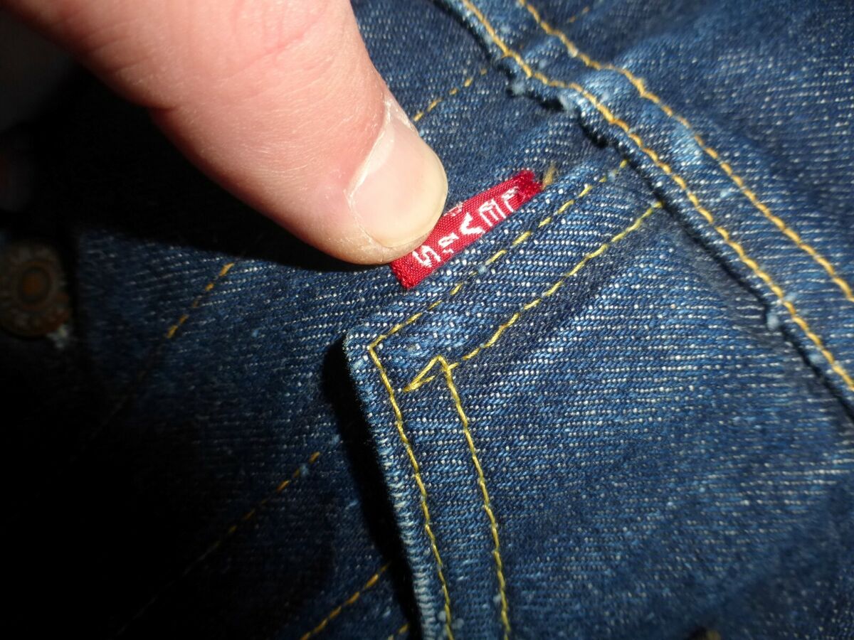 VINTAGE RARE LEVI'S 558 XX DENIM JEAN JACKET LETTER VINTAGE RARE LEVI'S 558 XX DENIM JEAN JACKET LETTER