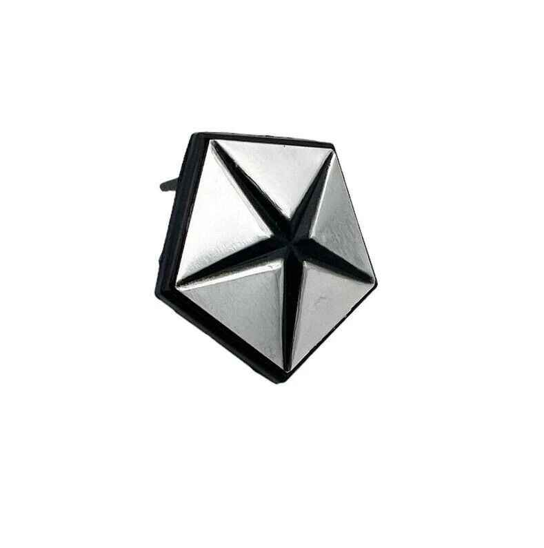 Emblema guardabarros delantero derecho Pentastar plateado OER para Chrysler New Yorker 1967-1972 Foto 2 de 4