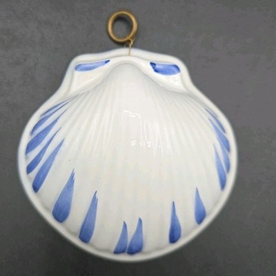Vtg Ceramiche Bassano Italy Ceramic Wall Art Shell/Clam White Blue Hand Painted