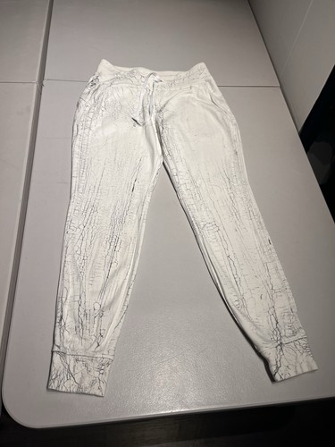 Lululemon Jogger Women’s 6 Warm Down Thread Dye White Black Pants 29” Inseam
