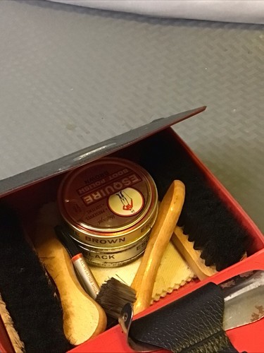 VINTAGE ESQUIRE SHOE SHINE KIT, NEVER USED - Picture 8 of 10