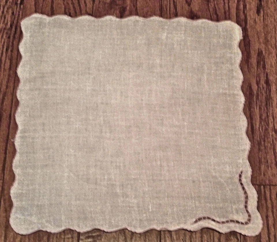 12 guardanapos de jantar vintage de linho rosa feitos à mão mini vieiras de renda - Imagem 3 de 4