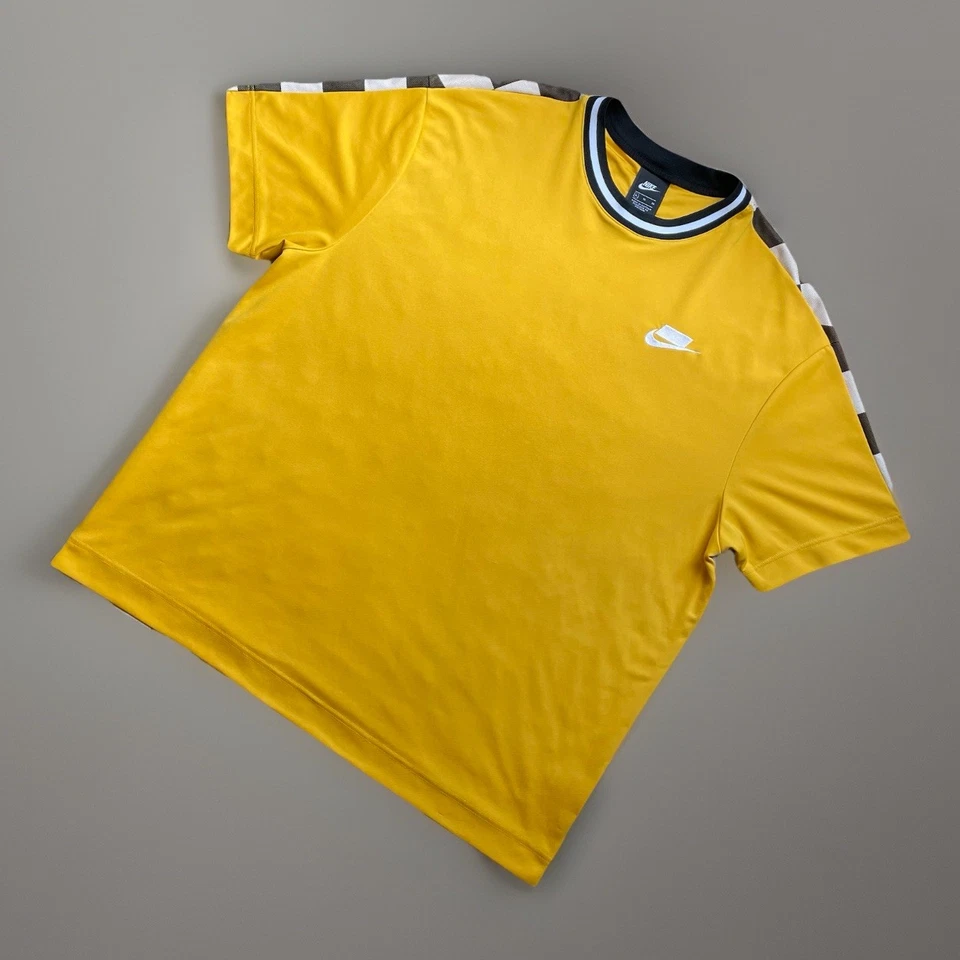 CAMISETA NIKE NSW CUADROS ESCORPIÓN MANGA CORTA AR1634-752 AMARILLA PARA HOMBRE TALLA XL Foto 4 de 4