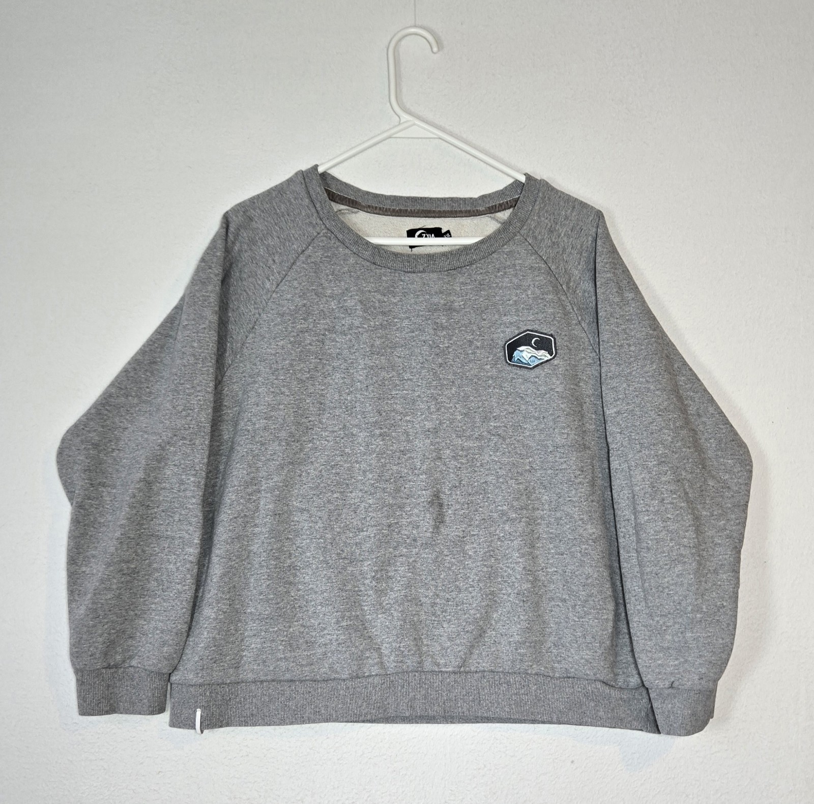 Zyia Active Gray Pullover Cropped  Sweatshirt Emb… - image 1