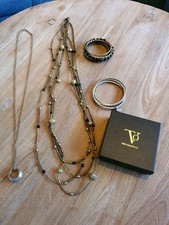 Schmuckset, 2 Ketten, 1 Ring, 2 Armbänder, T...