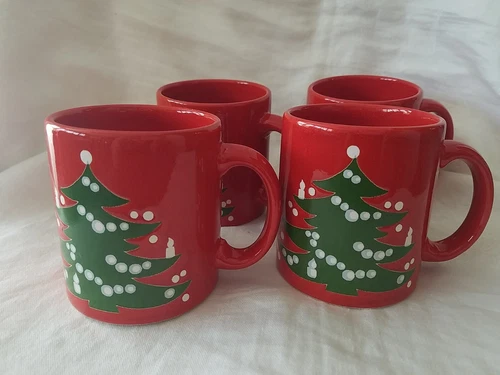 4 WAECHTERSBACH GERMANY CHRISTMAS TREE COFFEE MUGS CUPS