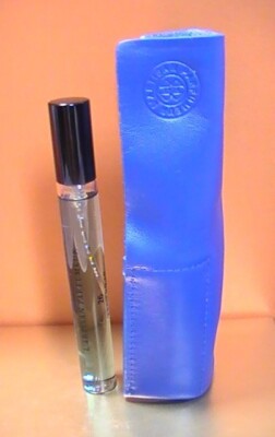 【正規品】L'Artisan Parfumeur 26 Tenebrae Tenebrae Eau de Parfum 75ml | L'Artisan Parfumeur US