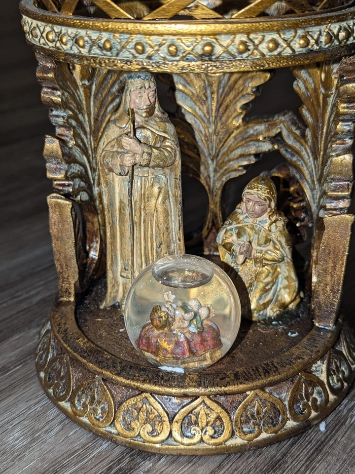 Juego de Belén 6 Piezas Acentos Metálicos Dorados Globo de Nieve Kirklands Hogar En Caja Foto 3 de 4