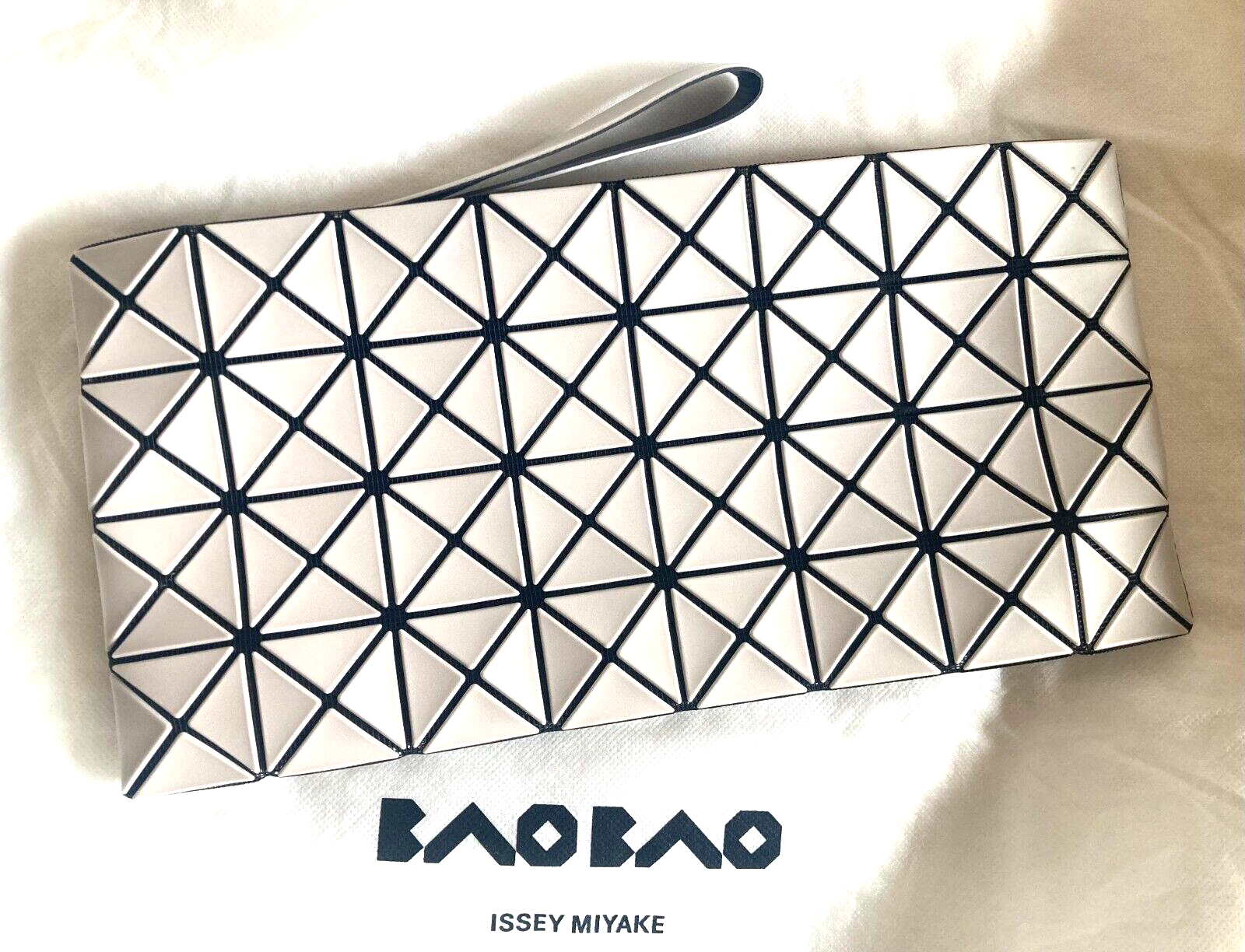 Baobao Issey Miyake Clutch bag for parties, dinner parties, Matte texture JPN