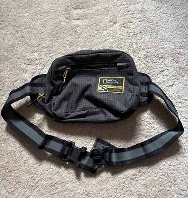 National Geographic Adventure Series Black Waist Bag Fanny Pack Hiking Travel