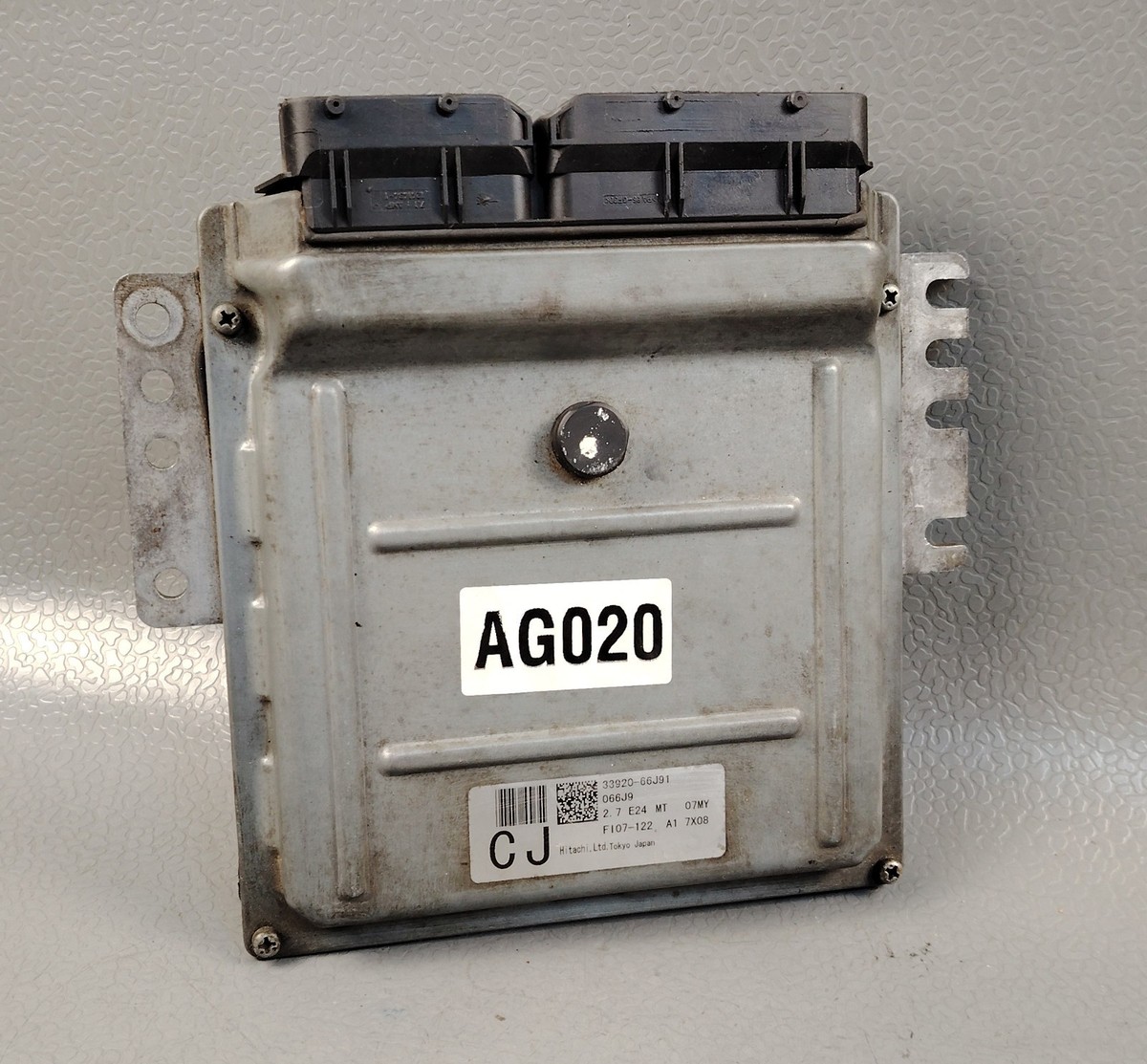 SUZUKI VITARA ESCUDO 2.7L M/T 4WD ENGINE CONTROL MODULE ECU ECM