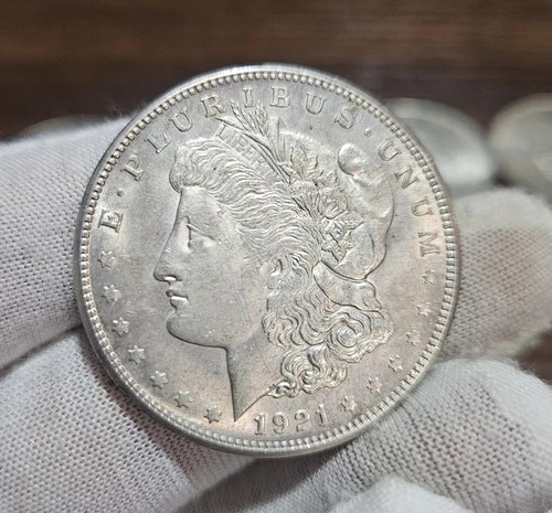 Uncirculated 1921-S San Francisco Mint Silver Morgan Dollar